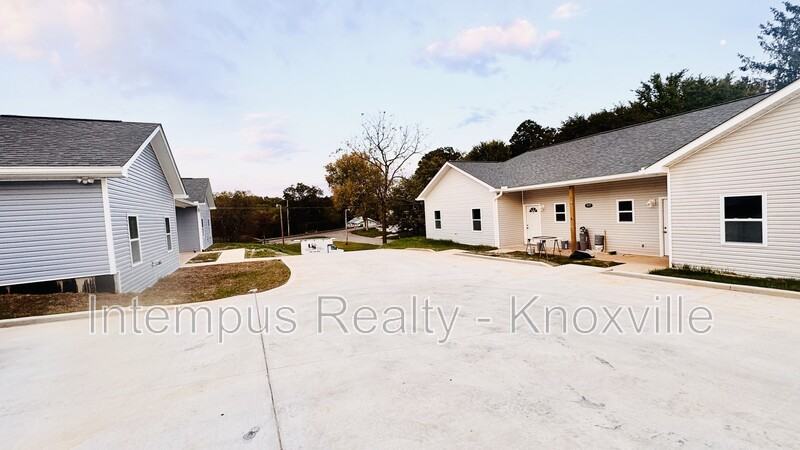 809 N A St #A - Photo 2 of 29
