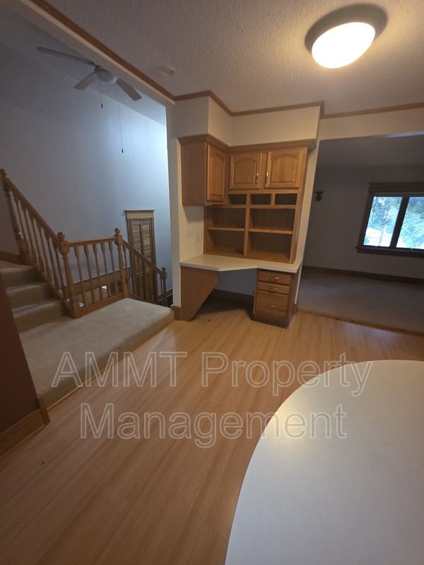 3216 Bowling St Sw - Photo 7 of 20