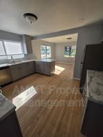 featured image of 1095 3rd St