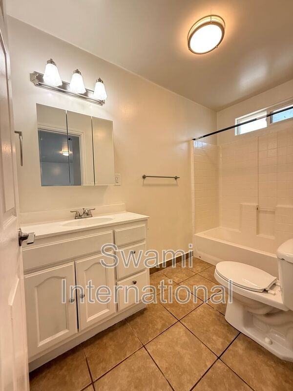 11225 1/2 S Budlong Ave - Photo 5 of 20