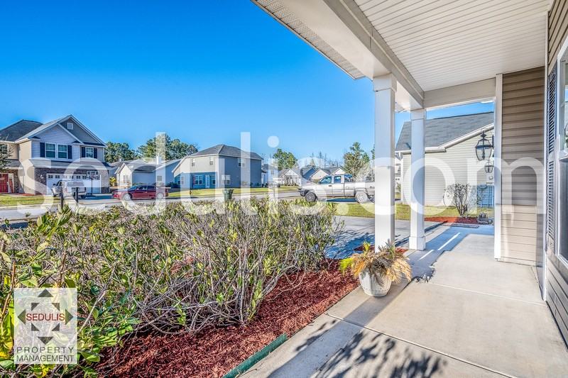 114 Maywood Dr - Photo 6 of 36