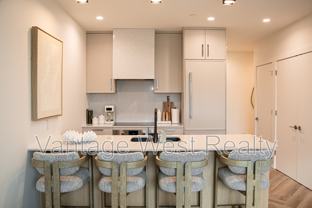 3200 Lakeshore Rd - Photo 1 of 1
