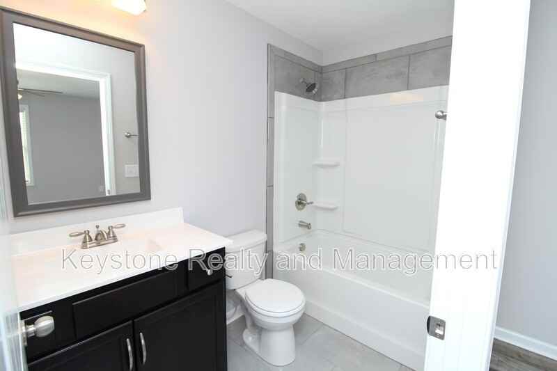 1611 Railton Ct #J - Photo 7 of 14