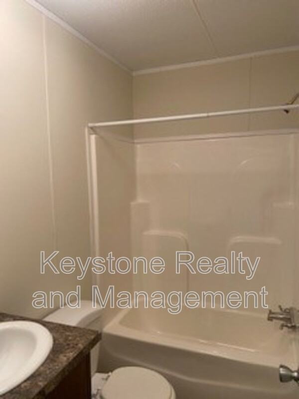 910 Gabby Ln - Photo 5 of 8