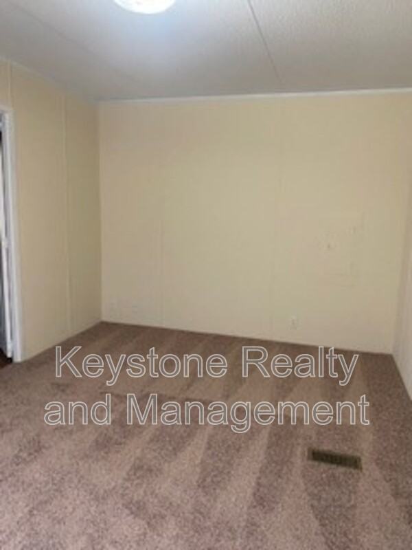 910 Gabby Ln - Photo 7 of 8