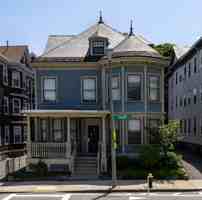 featured image of 126 Calumet St #1