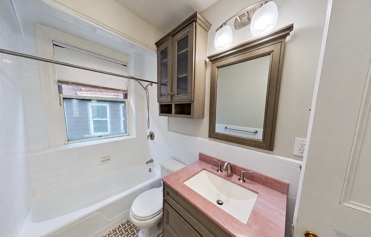 126 Calumet St #2 - Photo 6 of 12