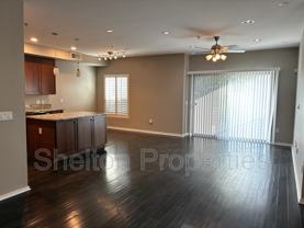 525 W Lakeside Dr - Photo 1 of 1