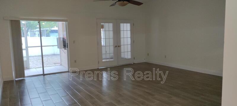 6980 Ulmerton Rd - Photo 3 of 14