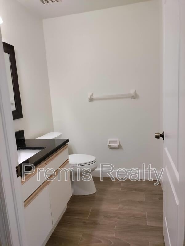 6980 Ulmerton Rd - Photo 5 of 14