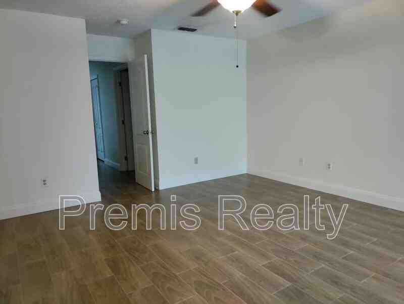 6980 Ulmerton Rd - Photo 7 of 14