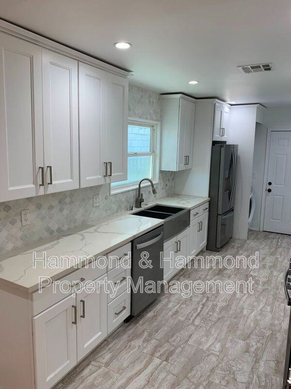 12332 Laurel Terrace Dr - Photo 4 of 16