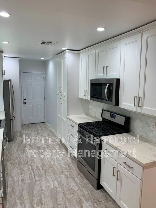 12332 Laurel Terrace Dr - Photo 5 of 16
