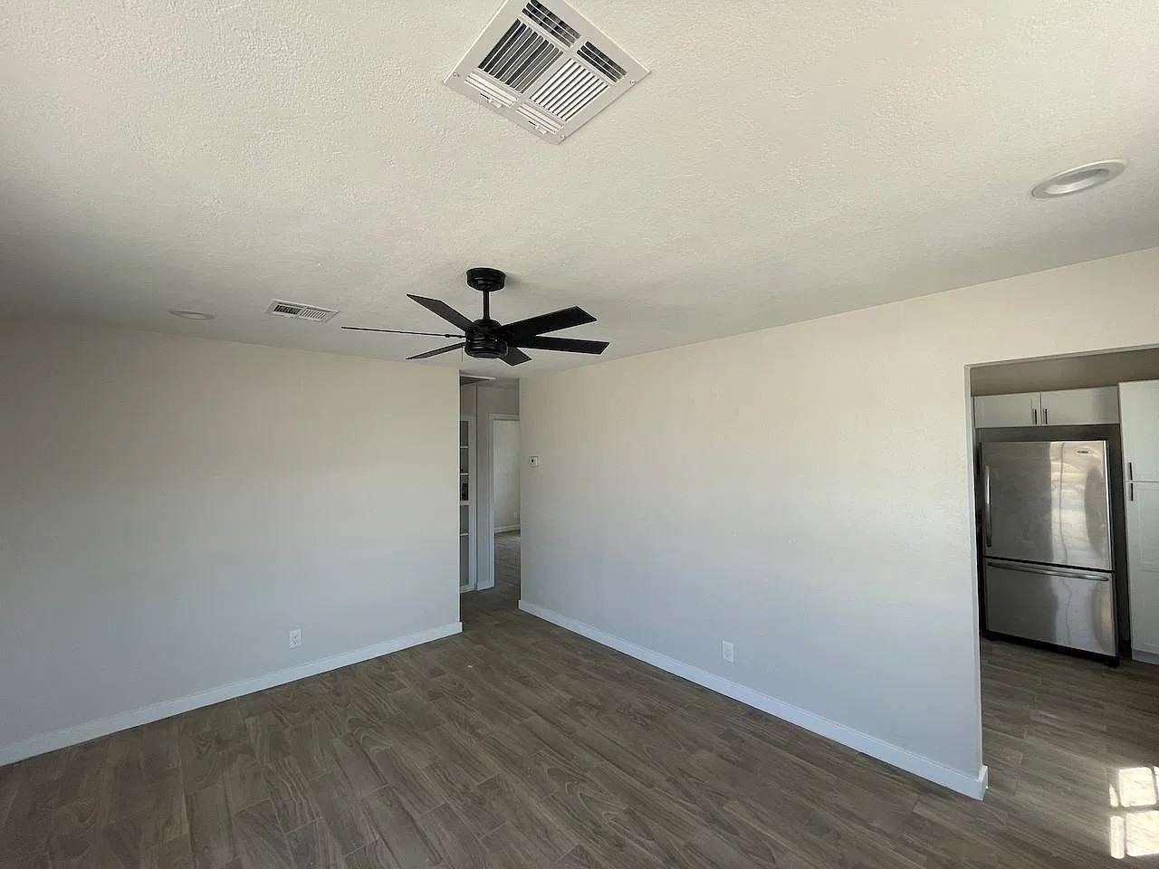 2219 E Portland St #3 - Photo 2 of 10