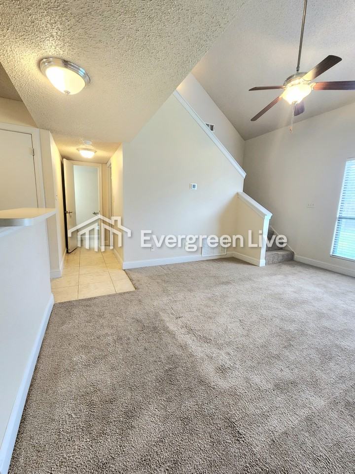 2130 Pojoaque Ct - Photo 5 of 22