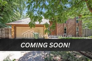 featured image of 816 Lakeside Cir