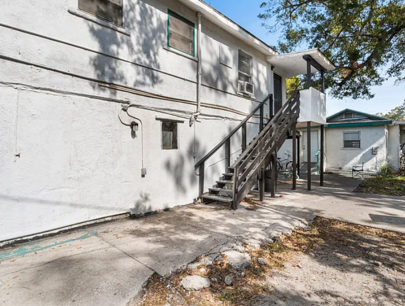 935 Union St S - Photo 4 of 26