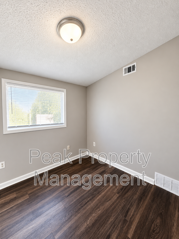 3263 Sweet Springs Dr - Photo 2 of 15