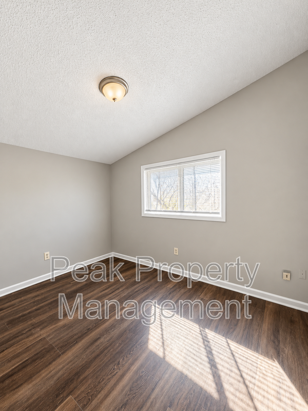 3263 Sweet Springs Dr - Photo 3 of 15