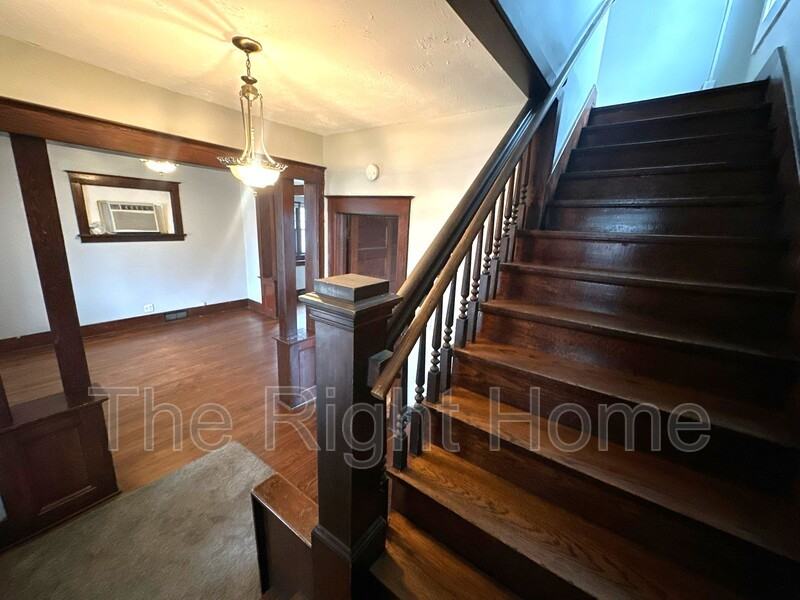 1518 S 25th St - Photo 4 of 16