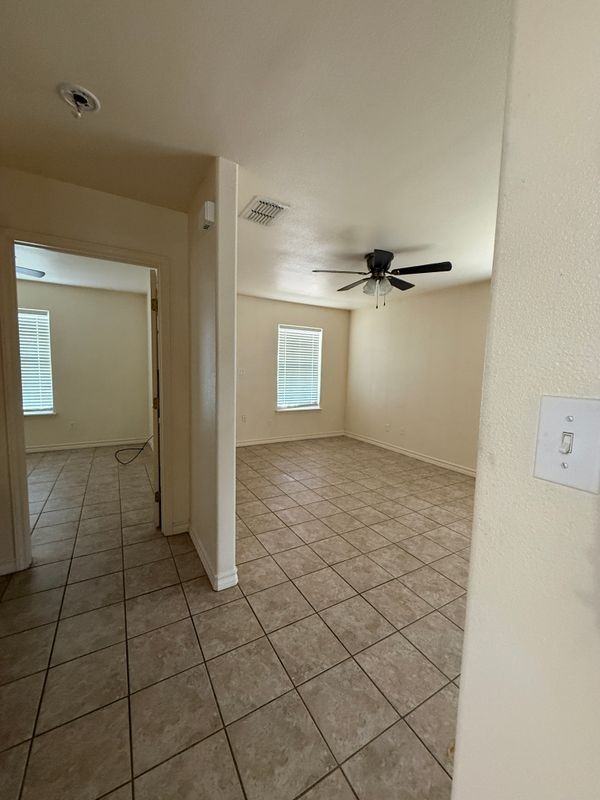 1302 Tyler Ave - Photo 7 of 14