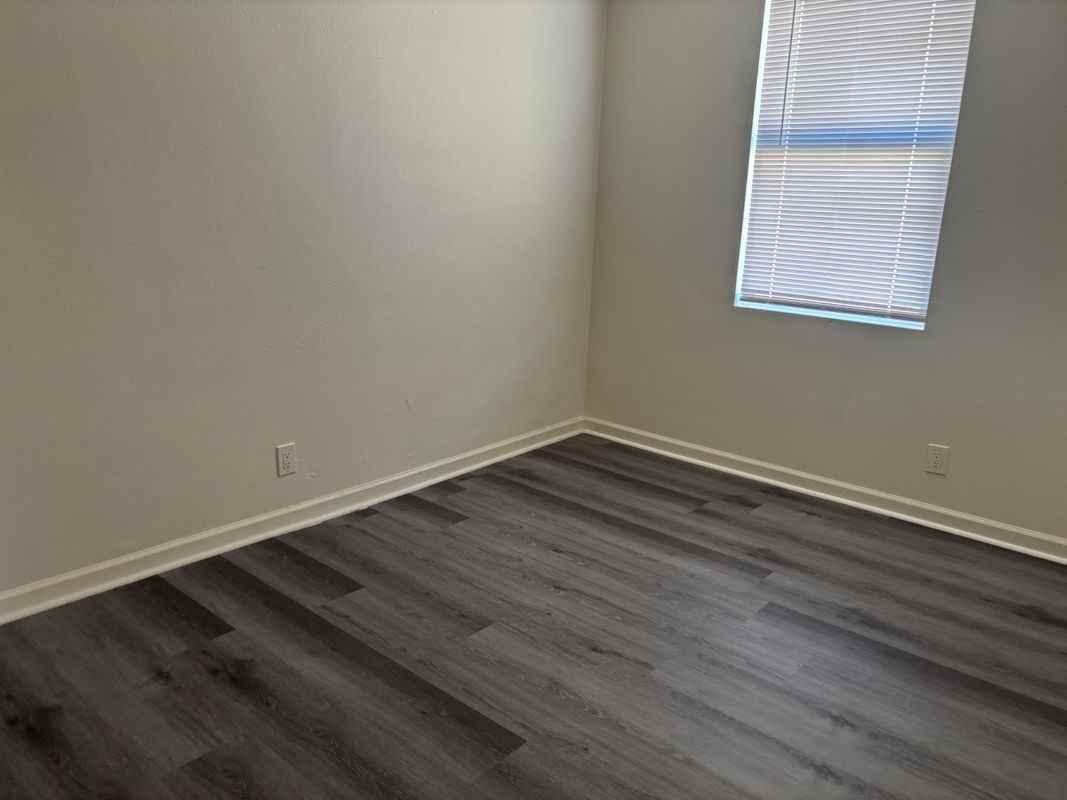 42405 45th St W - Photo 4 of 7