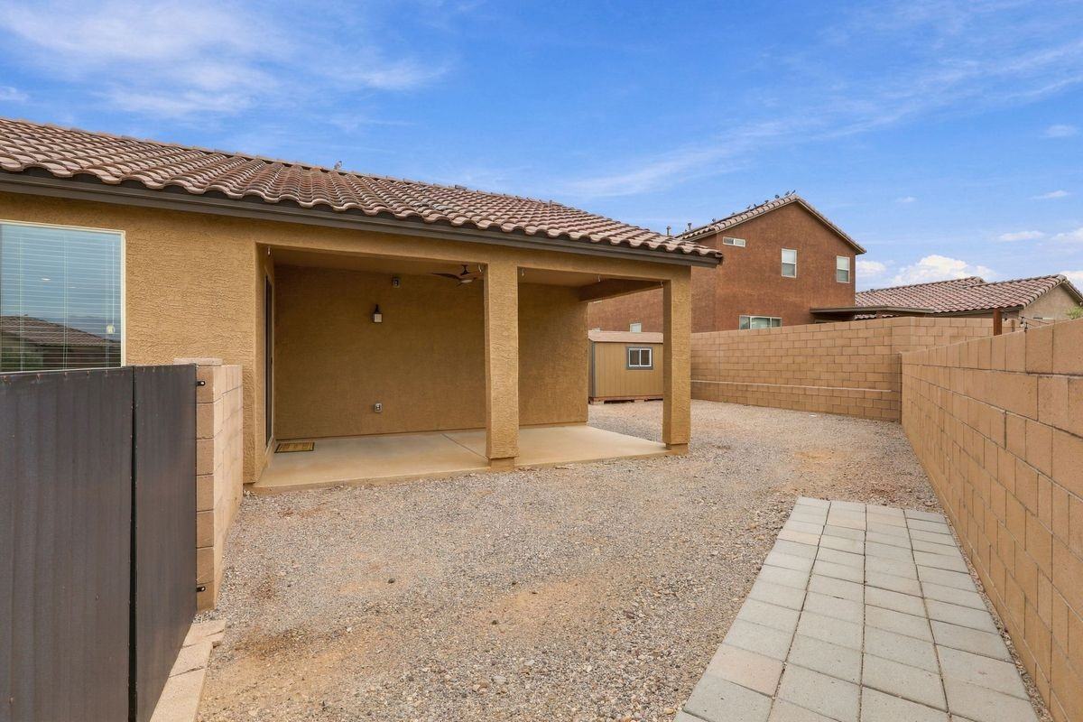 9052 E Pantano Bluff Dr - Photo 3 of 14