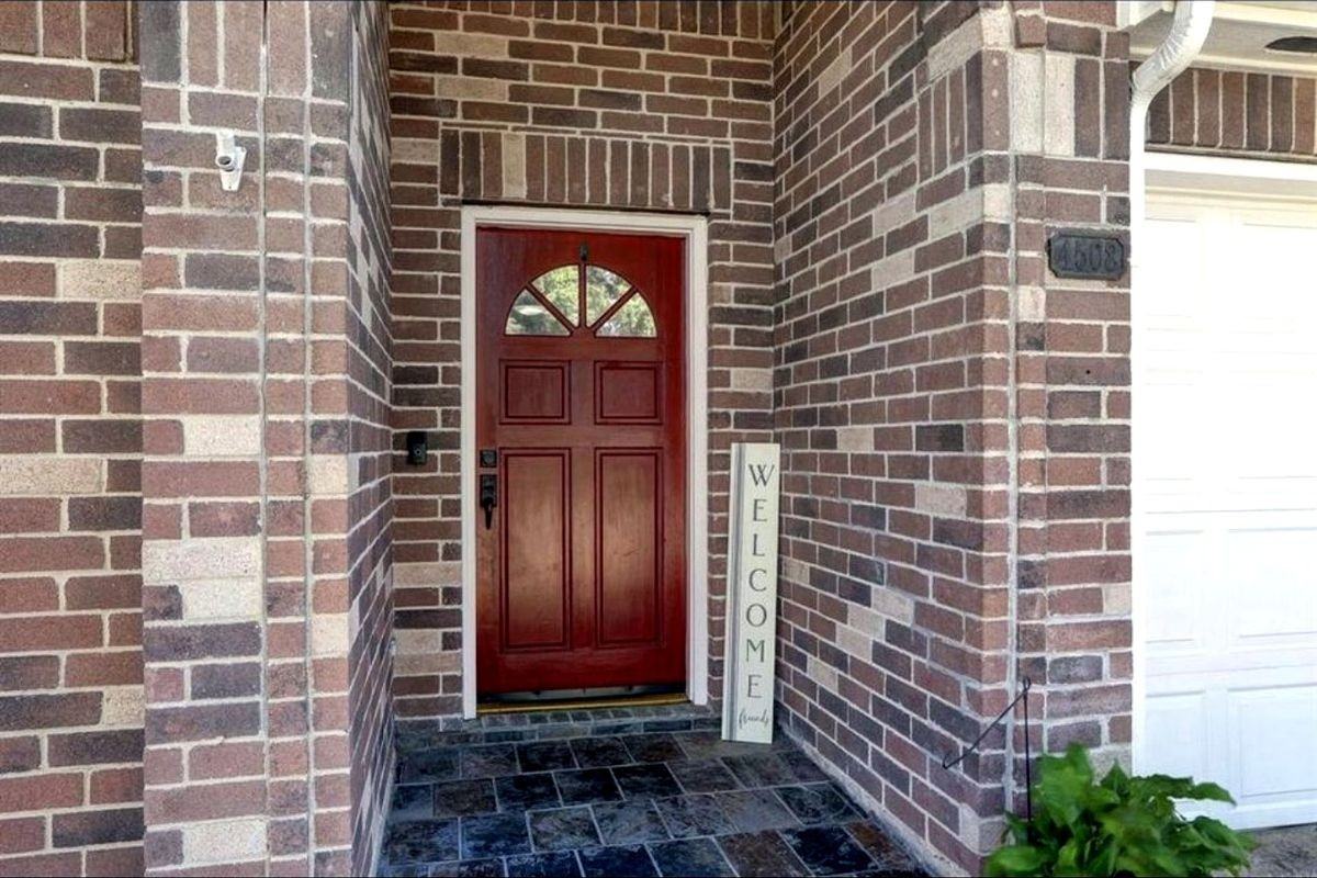 4508 Stonebridge Dr - Photo 3 of 30