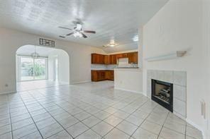 22915 Sebastian Dr - Photo 3 of 14