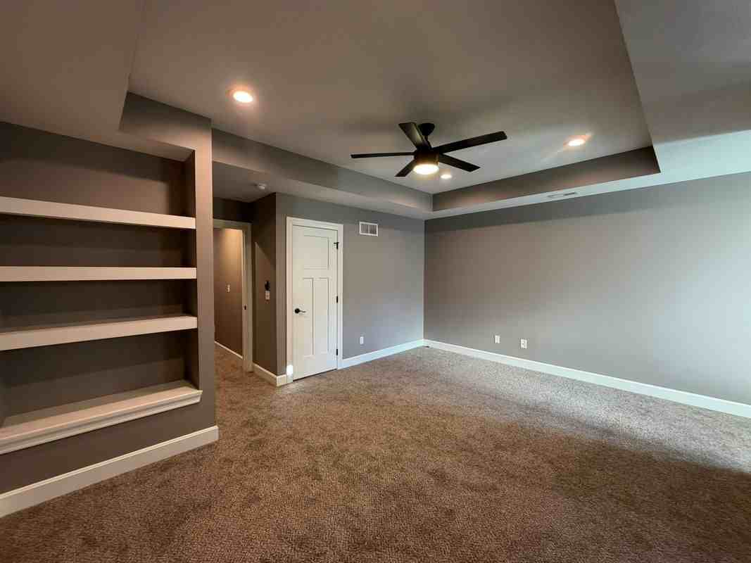 5915 N London Ave - Photo 4 of 15