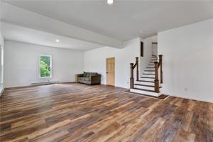 featured image of 426 Davis Rd