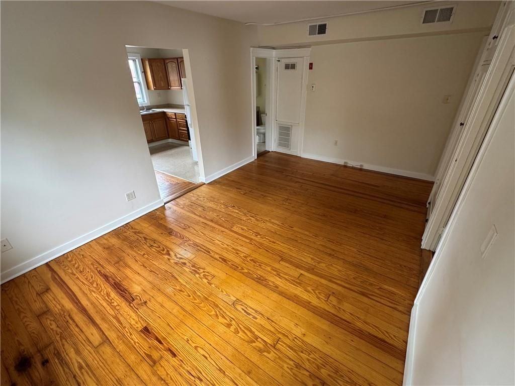 690 Elm Street Street, 1R ##1r - Photo 5 of 10