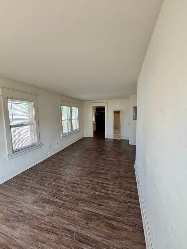 90 Laverack Ave ##03 - Photo 3 of 13
