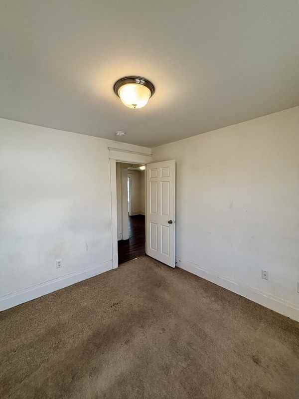 90 Laverack Ave ##03 - Photo 5 of 13