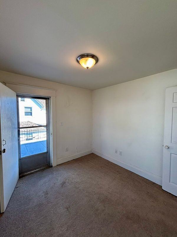 90 Laverack Ave ##03 - Photo 6 of 13