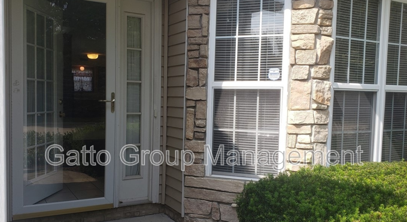 15032 Woodsong Dr - Photo 2 of 23