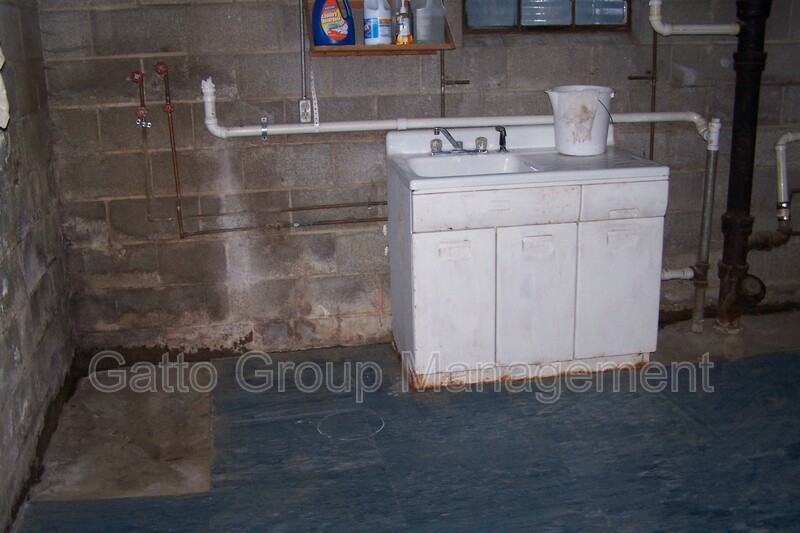 15989 Mill St - Photo 4 of 36