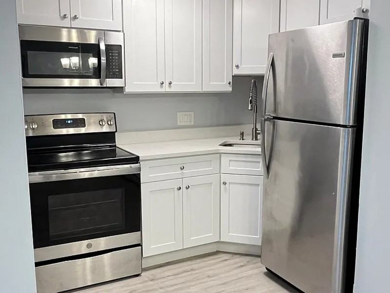 4 Maple Crest Cir #A - Photo 3 of 11