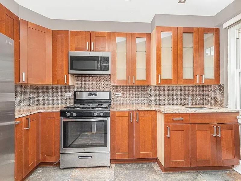 180 Cabrini Blvd #92 - Photo 2 of 14