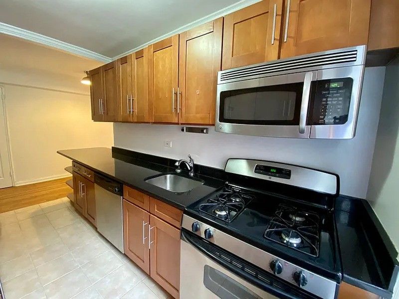 295 Bennett Ave #6E - Photo 5 of 14