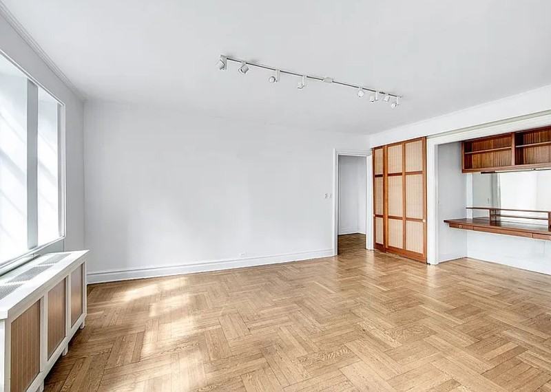 116 Pinehurst Ave #R32 - Photo 3 of 10