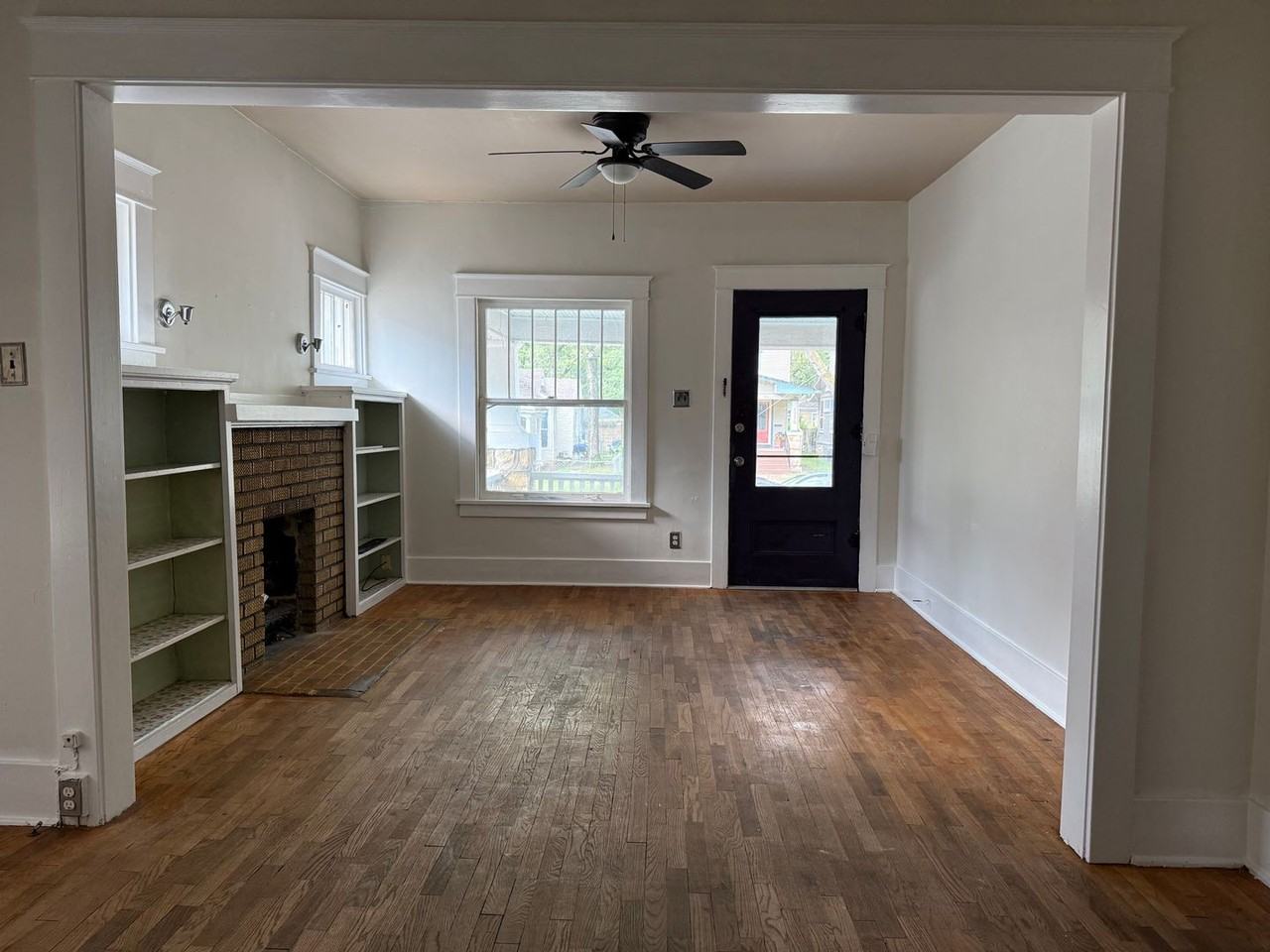 1713 Sw 15th St - Photo 2 of 6