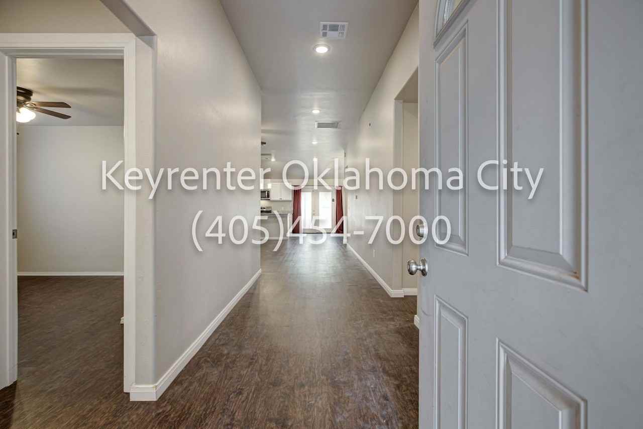 715 Se 18th St - Photo 6 of 43