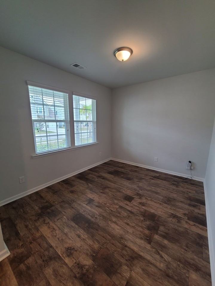9830 9830 Black Tupelo Lane - Photo 5 of 33