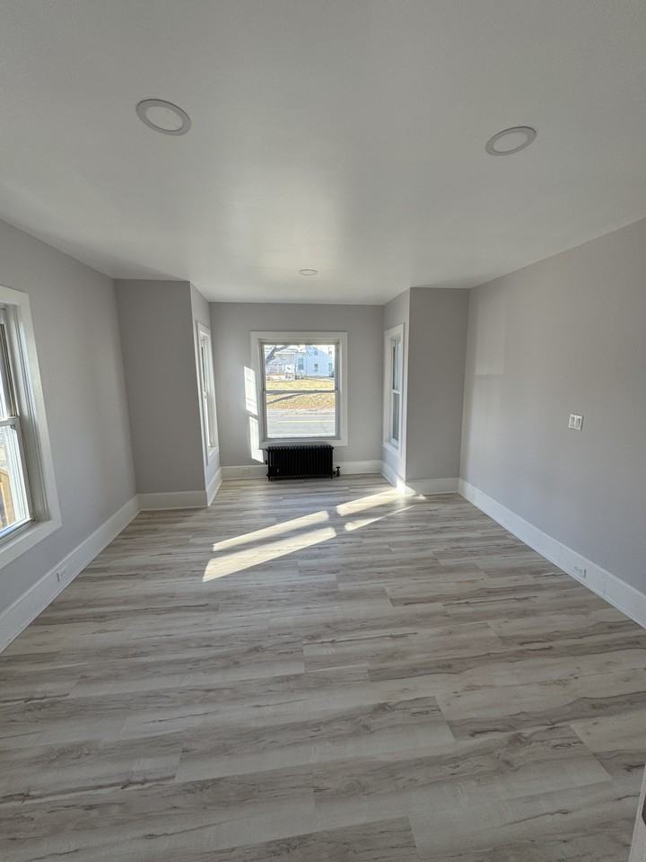 Pleasant St #1 - Photo 6 of 9
