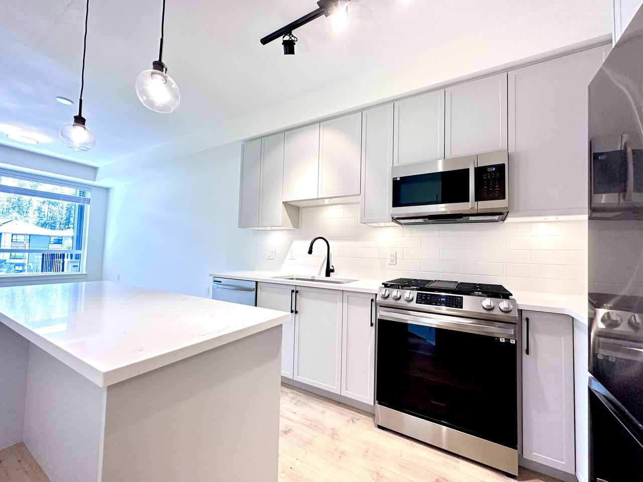7506 199A Street #328 - Photo 6 of 21