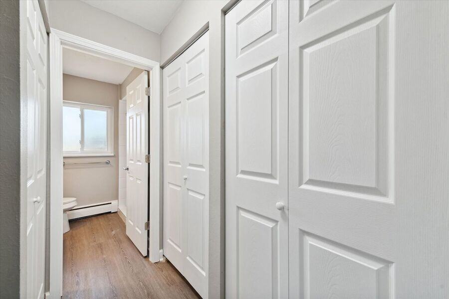 3838 W Sylvania Ave - Photo 4 of 26