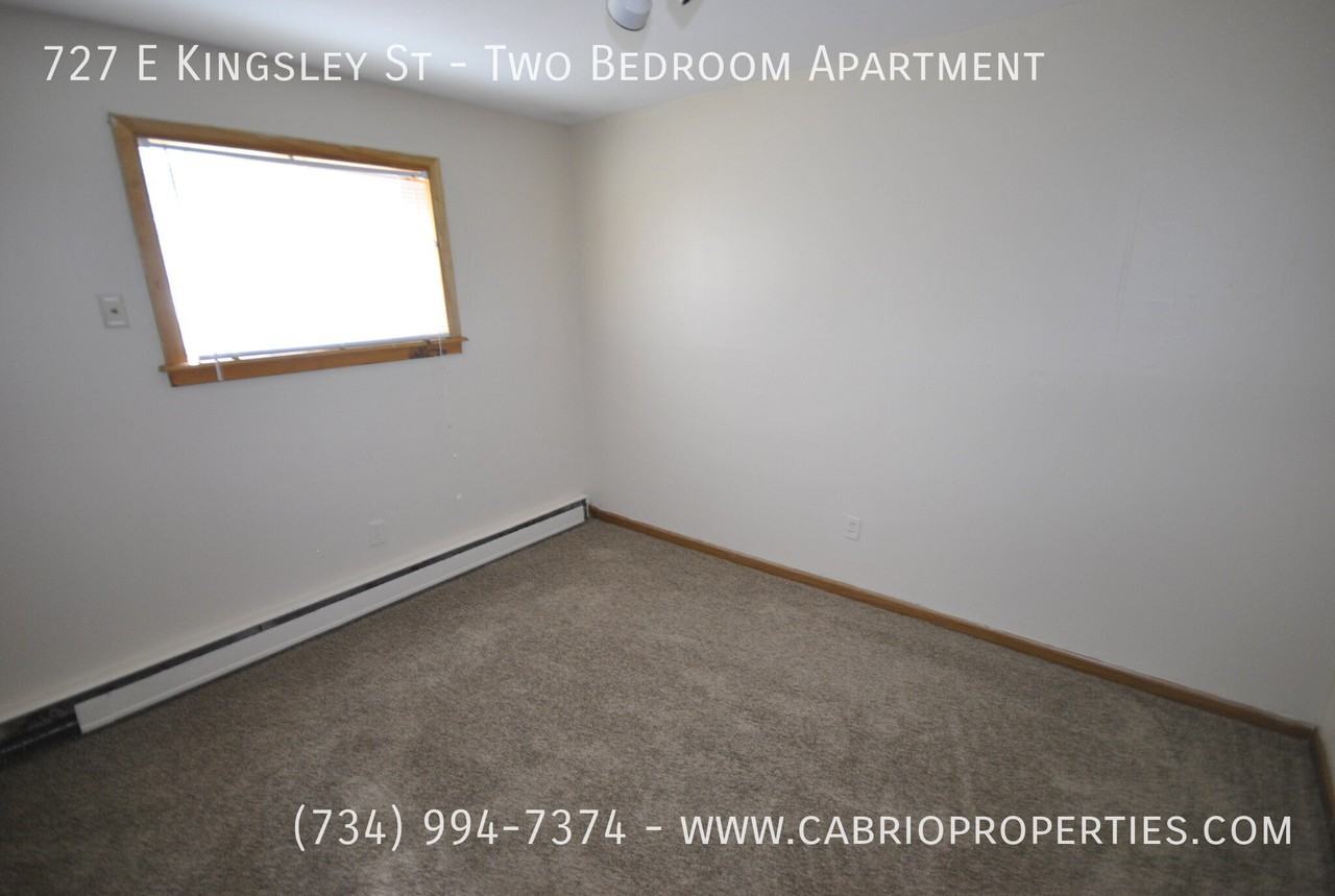 727 E. Kingsley - Photo 3 of 8