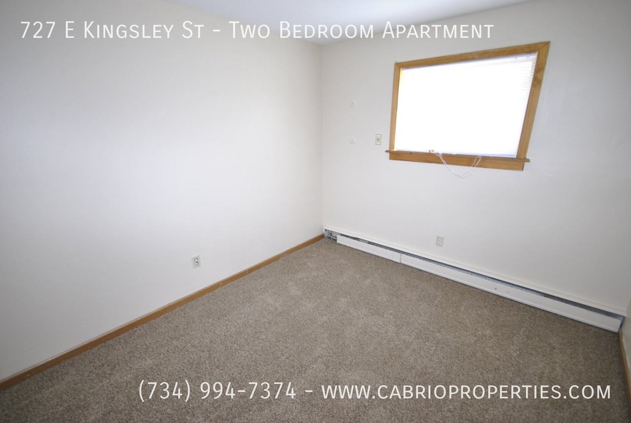 727 E. Kingsley - Photo 4 of 8