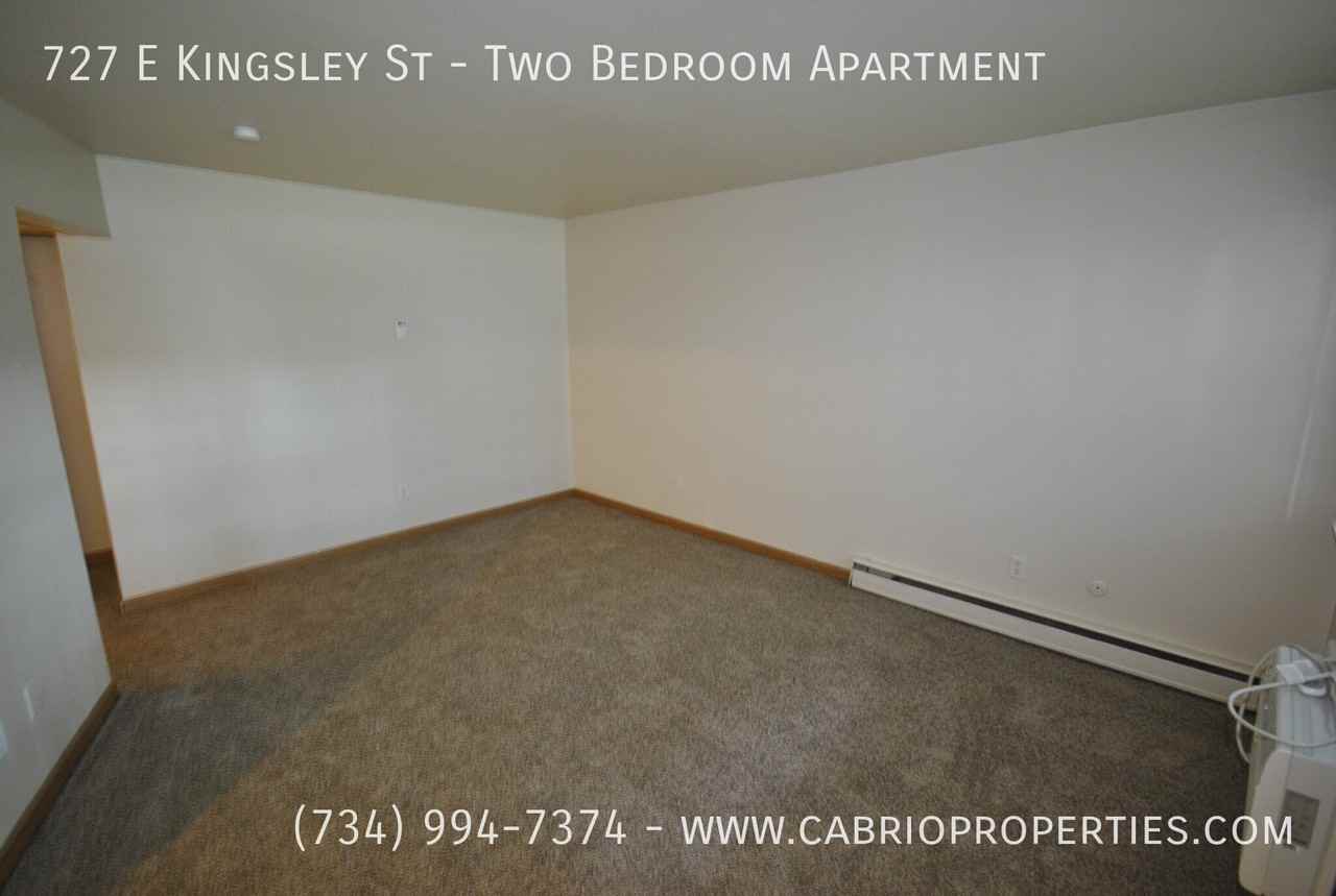 727 E. Kingsley - Photo 7 of 8